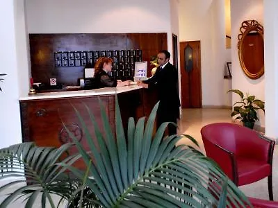 Hotel Isola Bella Таормина 3*,