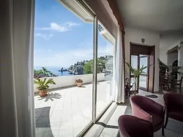 Hotel Isola Bella Таормина