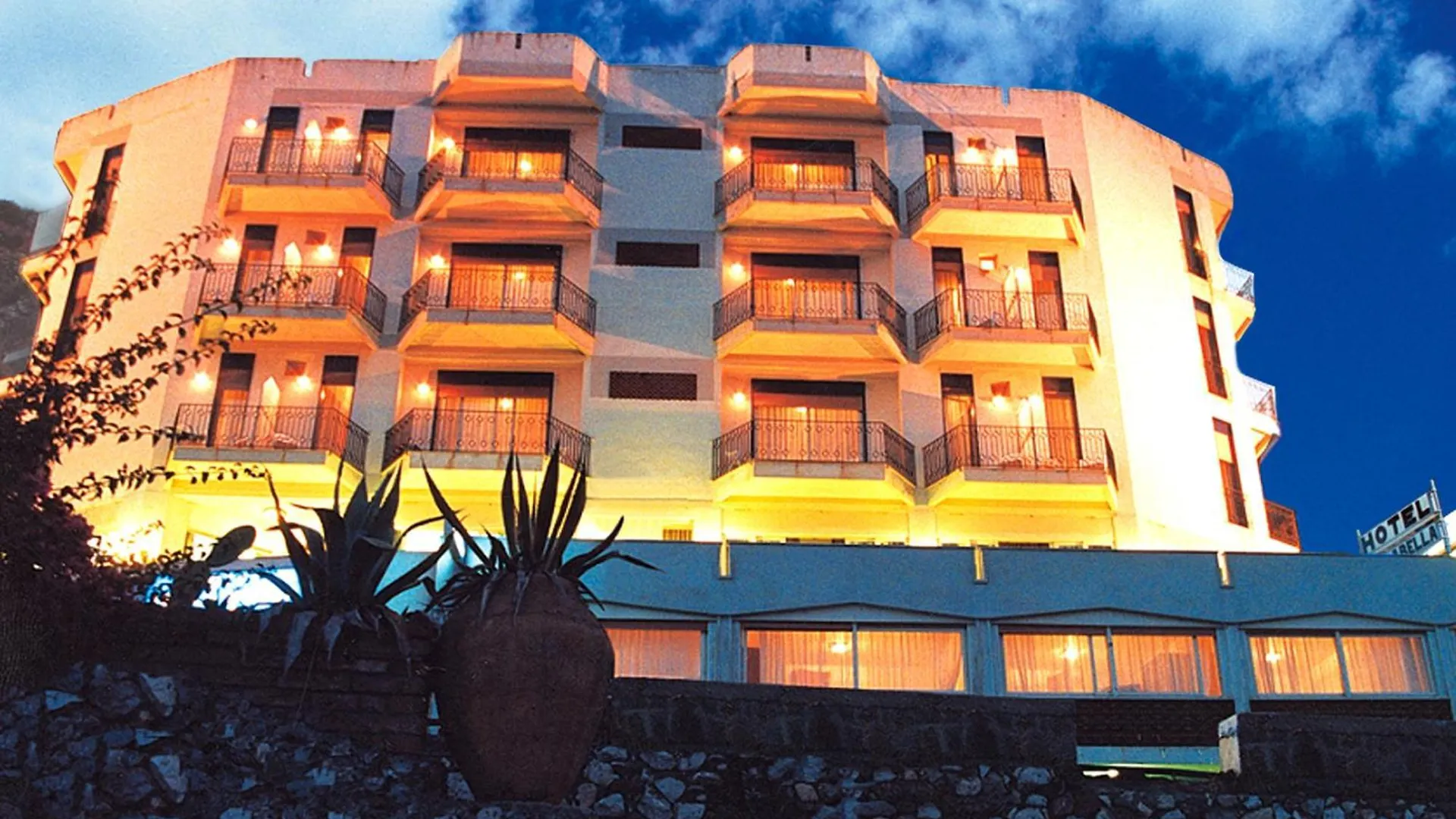 Hotel Isola Bella Taormina 3*,